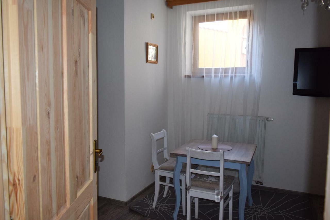 Penzion Hrádecký Dvůr Plzeň Exterior foto